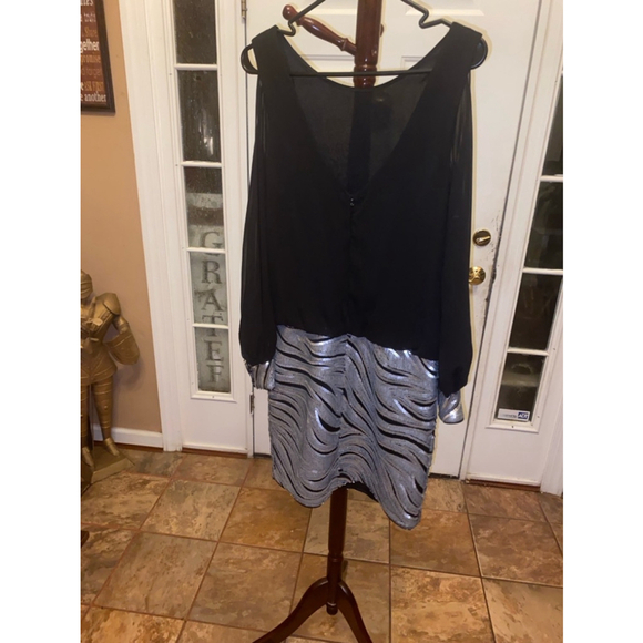 Women's Cache Dress Size 6 Black Silver - Picture 7 of 7